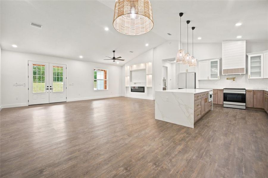 Spacious, unfurnished interior of a new home in , Dunnellon (Image 39). Spacious, unfurnished interior of a new home in , Dunnellon (Image 39).