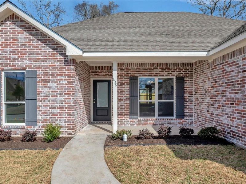 Exterior details and patio area of a home in , Lufkin (Image 3). Exterior details and patio area of a home in , Lufkin (Image 3).