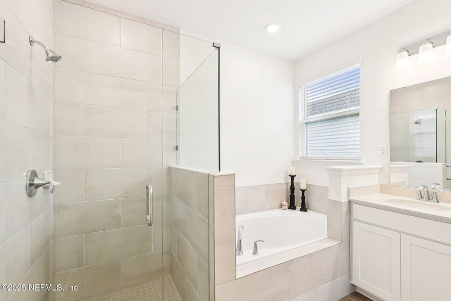 Furnished interior view inside a new home in , Green Cove Springs (Image 14).