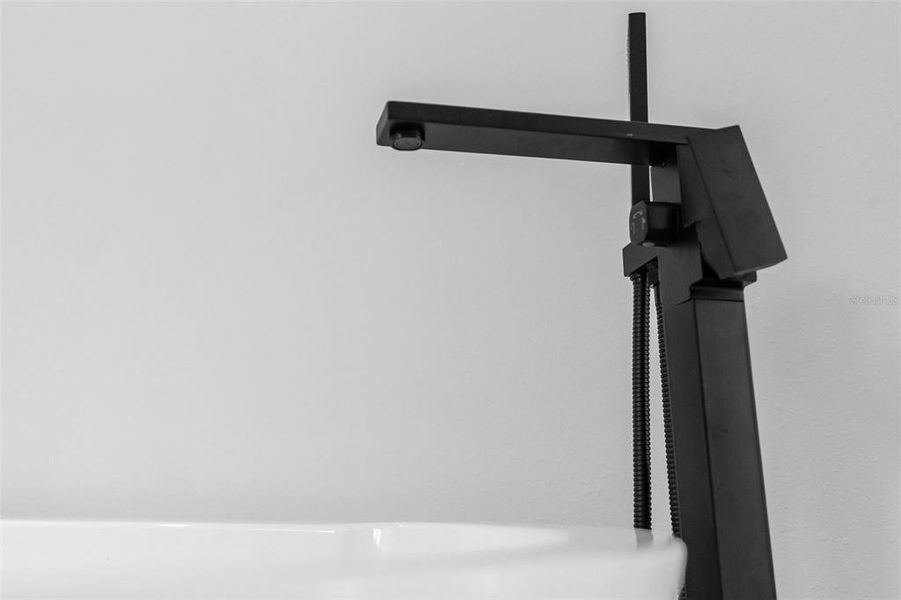 Close-up of interior finishes inside a home in , Citrus Springs (Image 17).