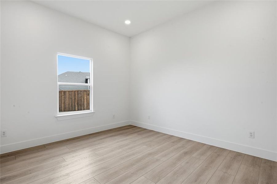 Spacious, unfurnished interior of a new home in , Dallas (Image 25).
