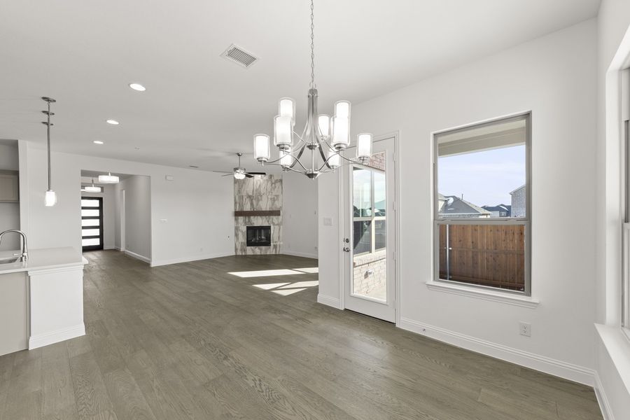 Representative unfurnished interior of a home built from the Rockport by Windsor Homes in Anna Town Square, Anna (Image 22).