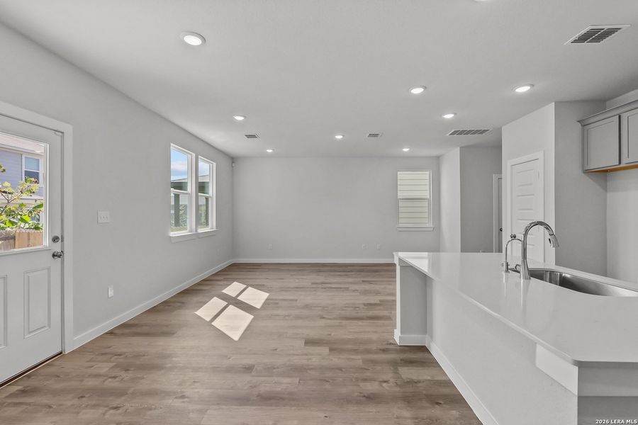 Spacious, unfurnished interior of a new home in Senna, Leon Valley (Image 29). Spacious, unfurnished interior of a new home in Senna, Leon Valley (Image 29).