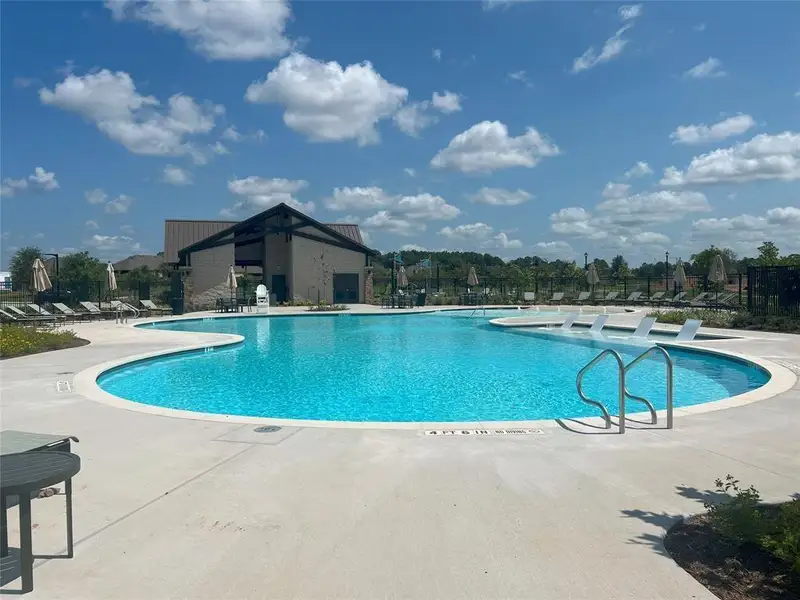 Community amenities in Emory Glen, Magnolia (Image 35).