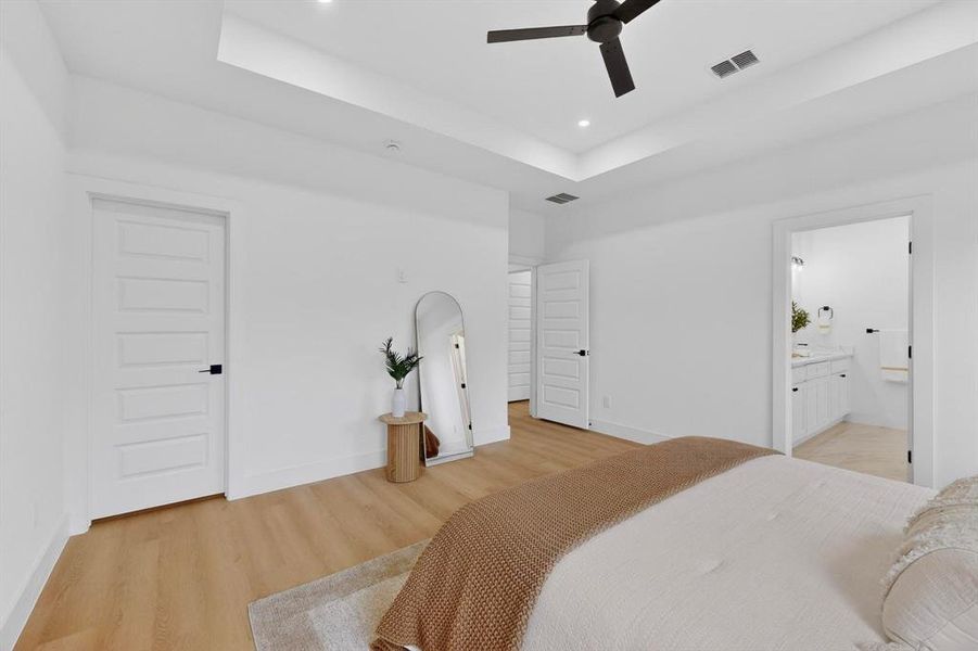 Spacious, unfurnished interior of a new home in , Dallas (Image 23).