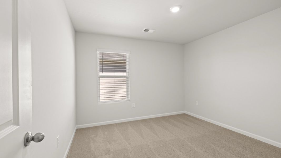 Representative unfurnished interior of a home built from the Robie by D.R. Horton in Highland Hills, Graniteville (Image 20).