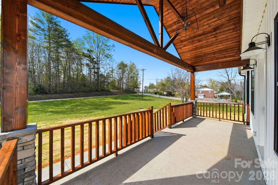 Exterior details and patio area of a home in , Lenoir (Image 19).