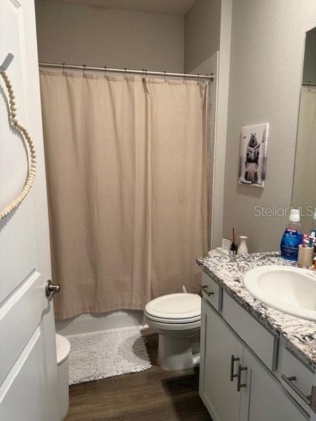 Furnished interior view inside a new home in Star Farms at Lakewood Ranch, Bradenton (Image 8).