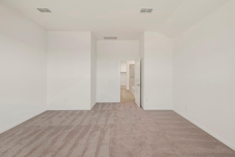 Spacious, unfurnished interior of a new home in Austin Point, Richmond (Image 26).