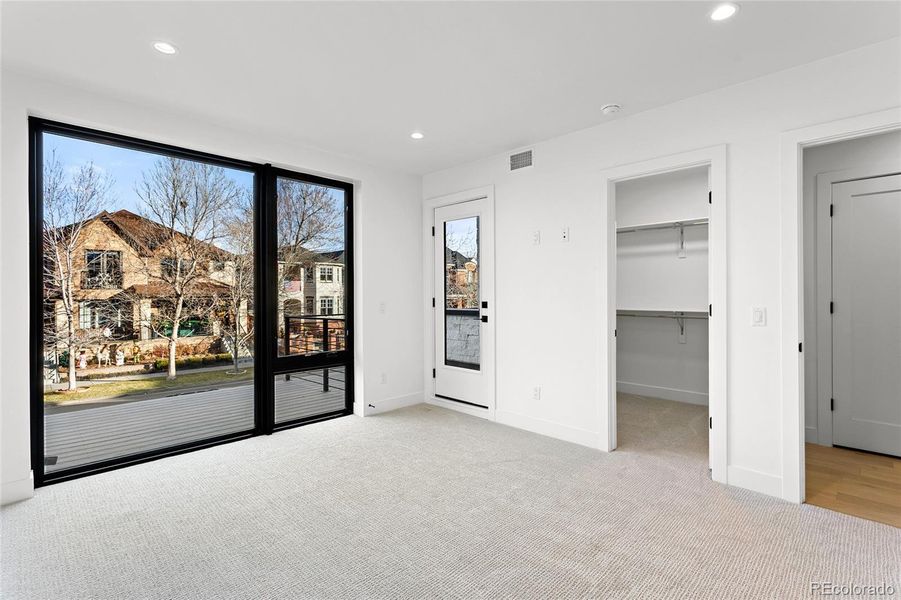 Spacious, unfurnished interior of a new home in , Denver (Image 22).