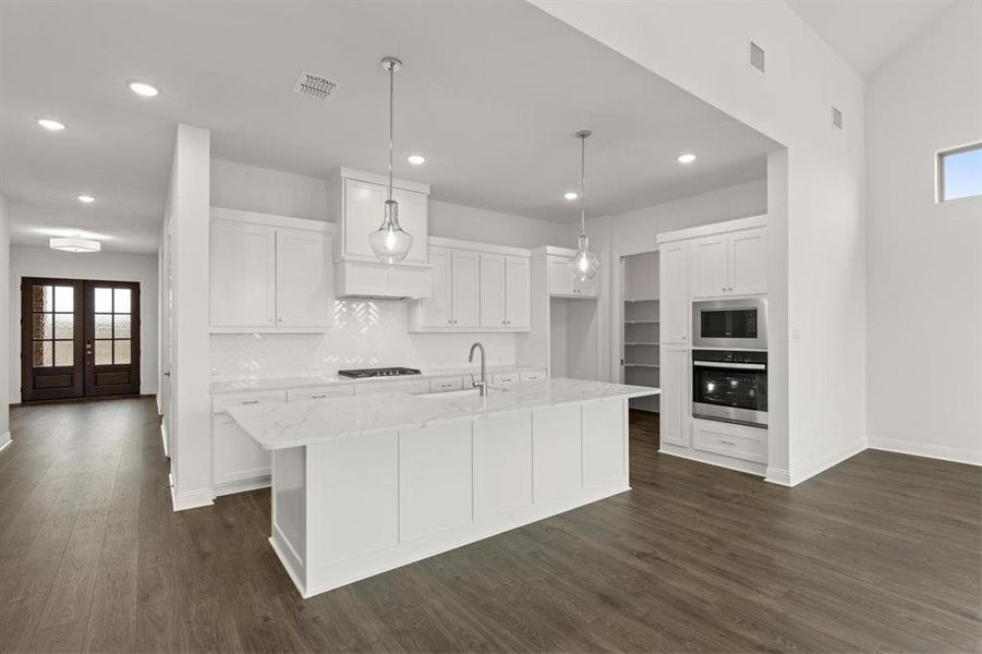 9320 Blooming Ivy -Kitchen