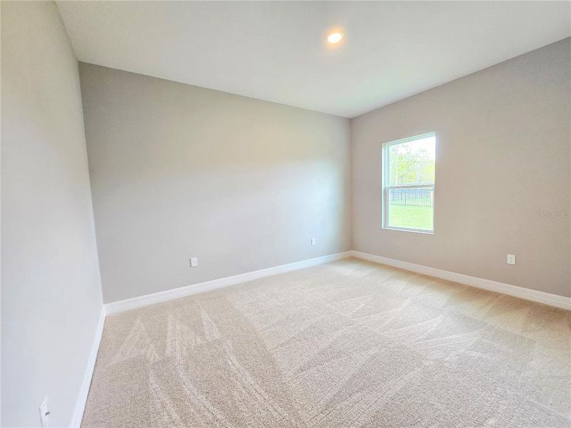 Spacious, unfurnished interior of a new home in , Homosassa (Image 27).