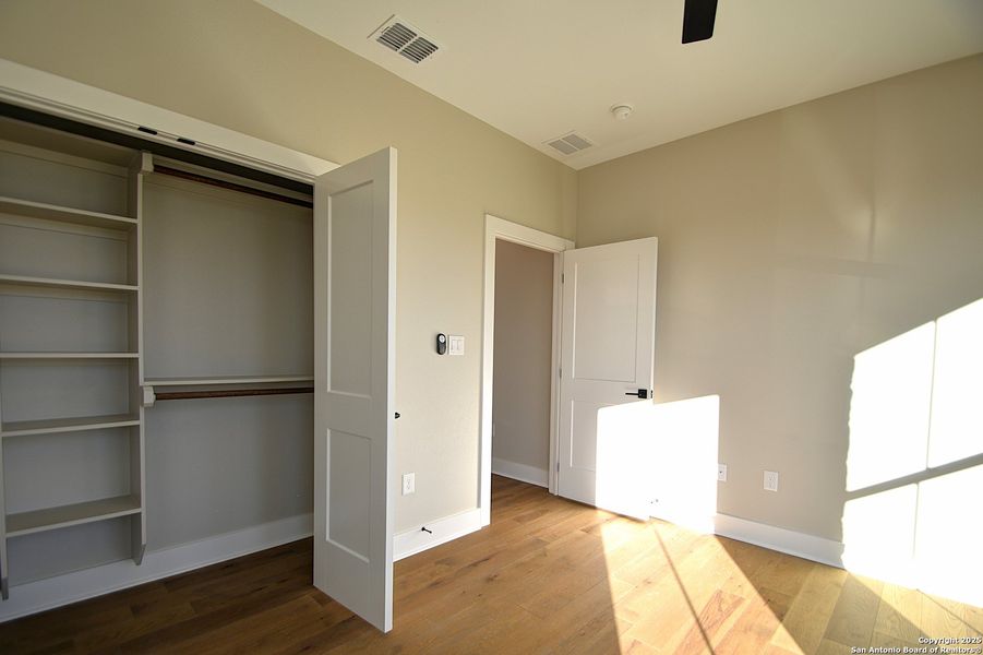 Spacious, unfurnished interior of a new home in , Kerrville (Image 29).