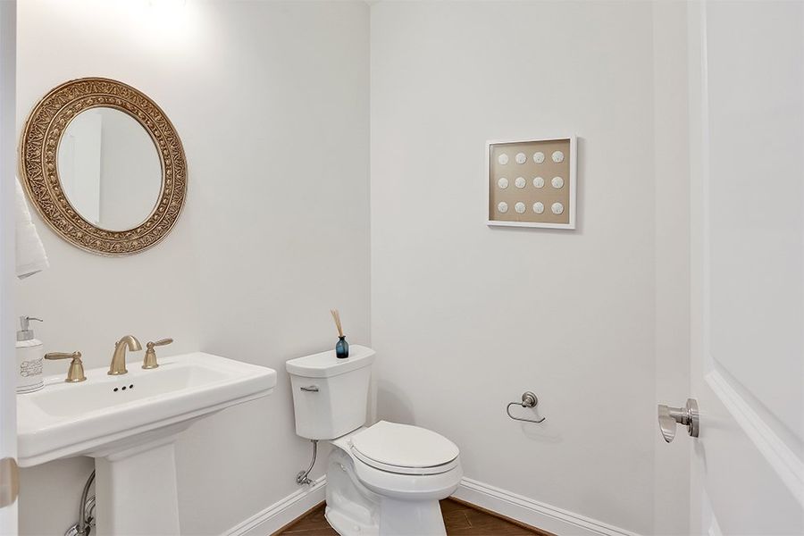 Bar Harbour I, Powder Room Bar Harbour I, Powder Room