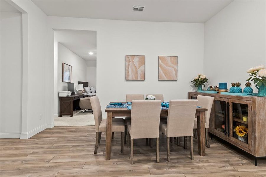 Furnished interior view inside a new home in , Melissa (Image 13).