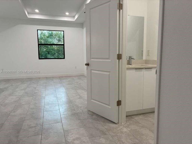 Spacious, unfurnished interior of a new home in , Labelle (Image 24).