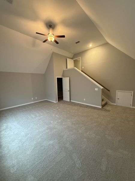 Spacious, unfurnished interior of a new home in Hobson Park, Antioch (Image 19).