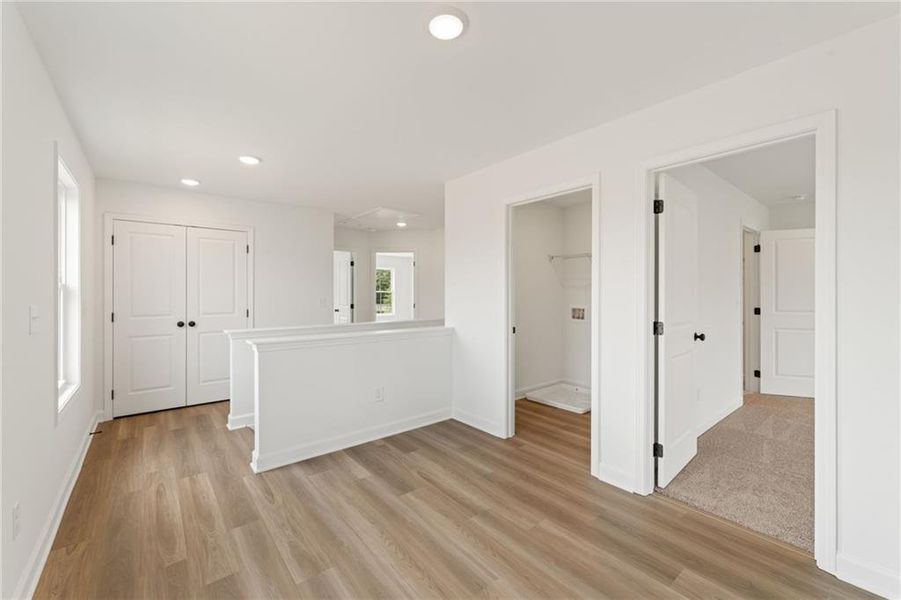 Spacious, unfurnished interior of a new home in Wilkins Walk, Mableton (Image 12).