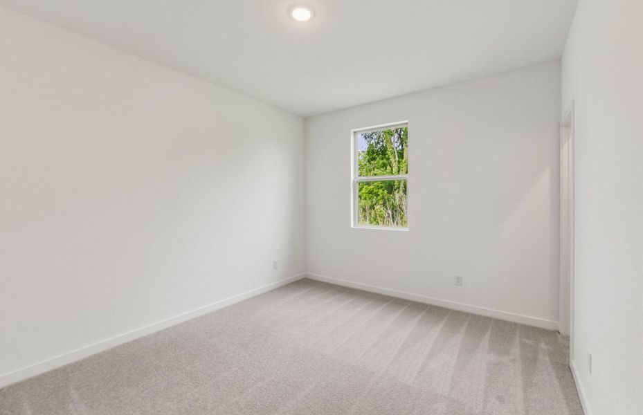 Spacious, unfurnished interior of a new home in County View, Temple (Image 14).