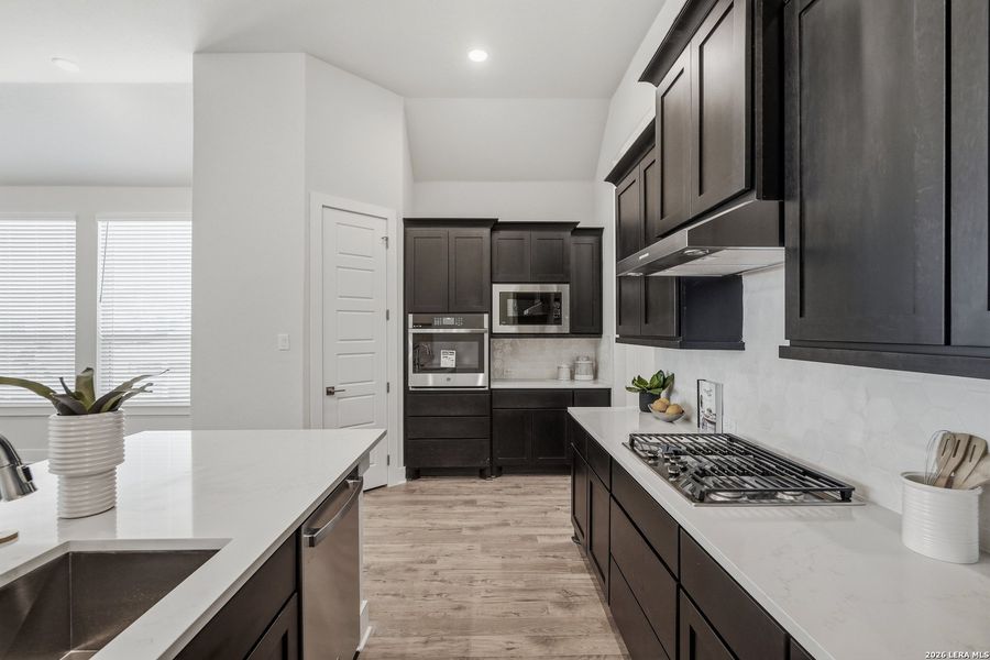 Furnished interior view inside a new home in Esperanza 50's, Boerne (Image 14).