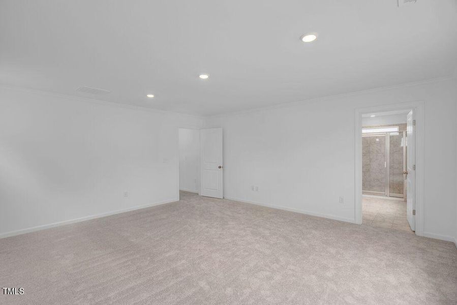 silverstone-master-bedroom