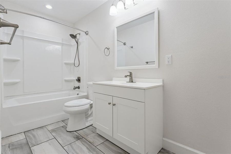 Furnished interior view inside a new home in , Tavares (Image 9).