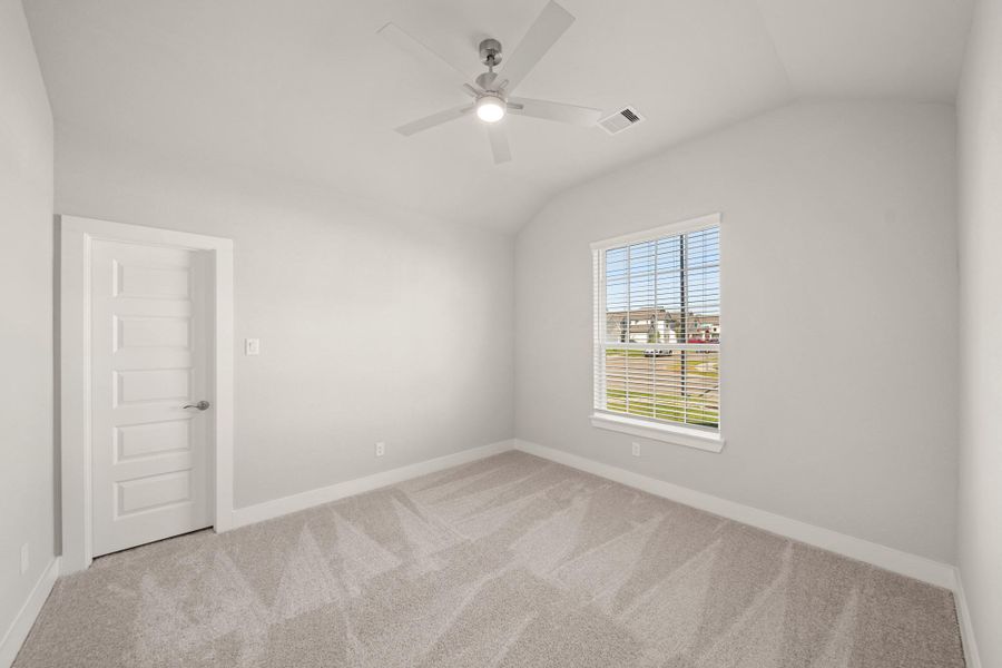 Spacious, unfurnished interior of a new home in Beacon Hill, Waller (Image 22).
