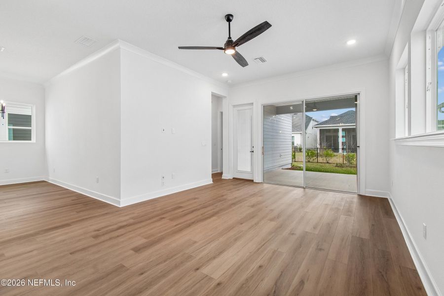 Spacious, unfurnished interior of a new home in Seven Pines 40' Front Entry, Jacksonville (Image 27).