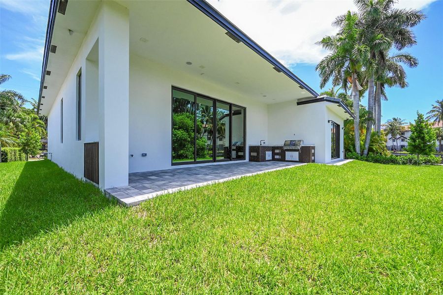 Front exterior of a new home in , Wilton Manors, FL, highlighting curb appeal (Image 23).
