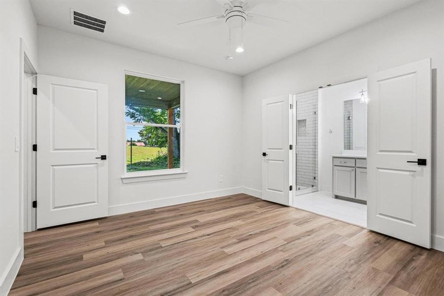 Spacious, unfurnished interior of a new home in , Denison (Image 15).