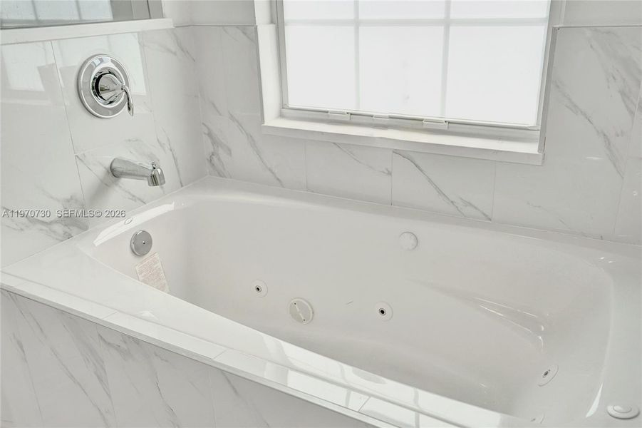 Close-up of interior finishes inside a home in , Loxahatchee (Image 23).