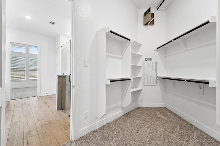 REPRESENTATIVE OF FLOOR PLAN ONLY REPRESENTATIVE OF FLOOR PLAN ONLY