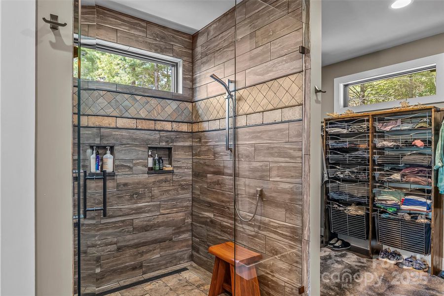 Image 39 of a home in .