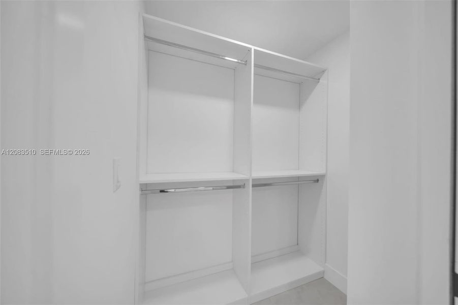 Spacious, unfurnished interior of a new home in , Lehigh Acres (Image 15).