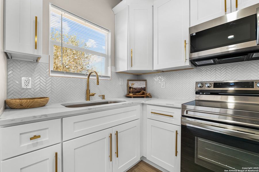 Furnished interior view inside a new home in , Lytle (Image 8).