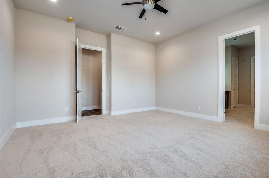 Spacious, unfurnished interior of a new home in , DeSoto (Image 17).