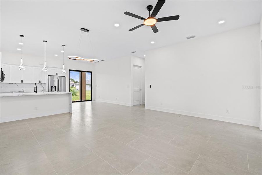 Spacious, unfurnished interior of a new home in , Port Charlotte (Image 25). Spacious, unfurnished interior of a new home in , Port Charlotte (Image 25).