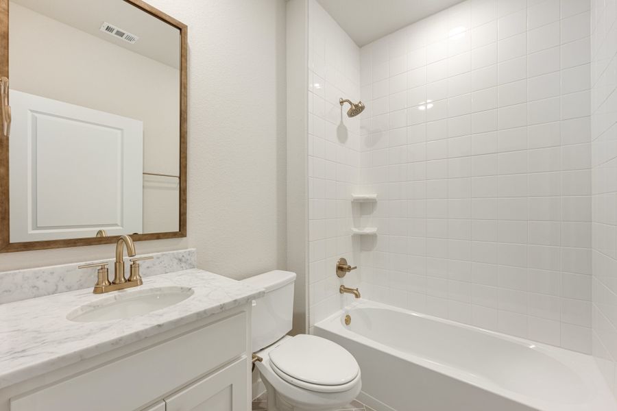 Furnished interior view inside a new home in Woodbridge Villas, Wylie (Image 12).