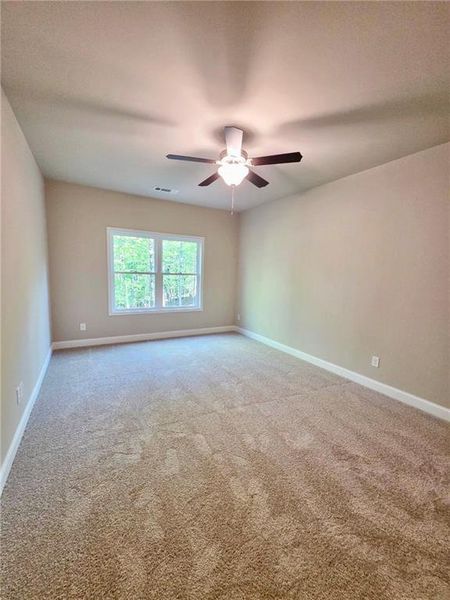 Spacious, unfurnished interior of a new home in , Waleska (Image 12).