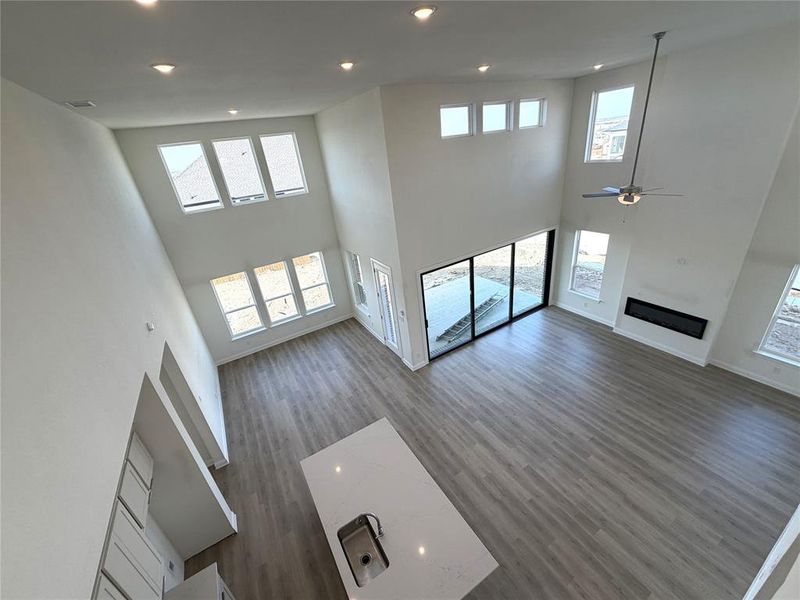 Spacious, unfurnished interior of a new home in Sweetgrass, Haslet (Image 7).