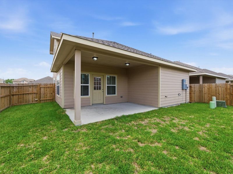 Exterior details and patio area of a home in , Houston (Image 4).