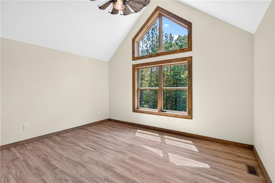 Spacious, unfurnished interior of a new home in , Ellijay (Image 23).