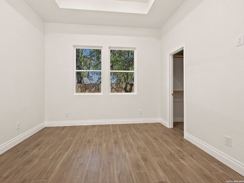 Spacious, unfurnished interior of a new home in , Elmendorf (Image 41).