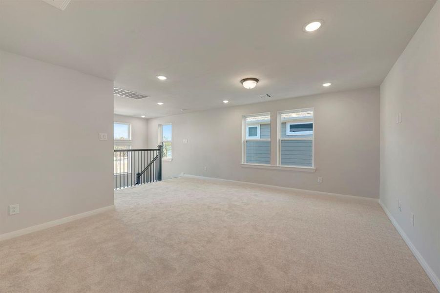 Spacious, unfurnished interior of a new home in Painted Tree Woodland West – Cottages, McKinney (Image 18).