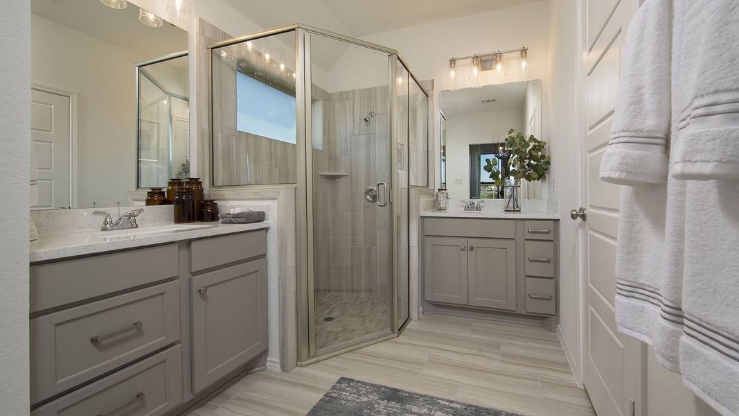 Furnished interior view inside a new home in Brookewater, Rosenberg (Image 37).