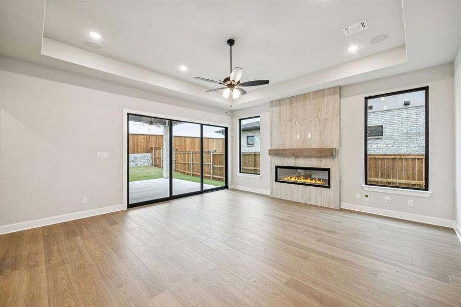 11-9263Spindletree_011 11-9263Spindletree_011