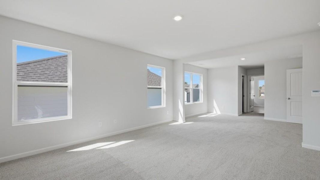 Spacious, unfurnished interior of a new home in Hamptons at Riverwood South, Dallas (Image 31).