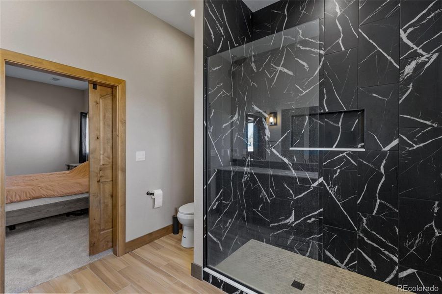 Image 28 of a home in .