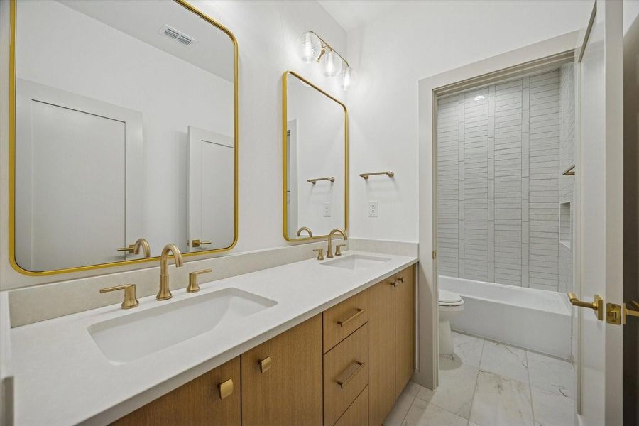 Furnished interior view inside a new home in , Houston (Image 15). Furnished interior view inside a new home in , Houston (Image 15).