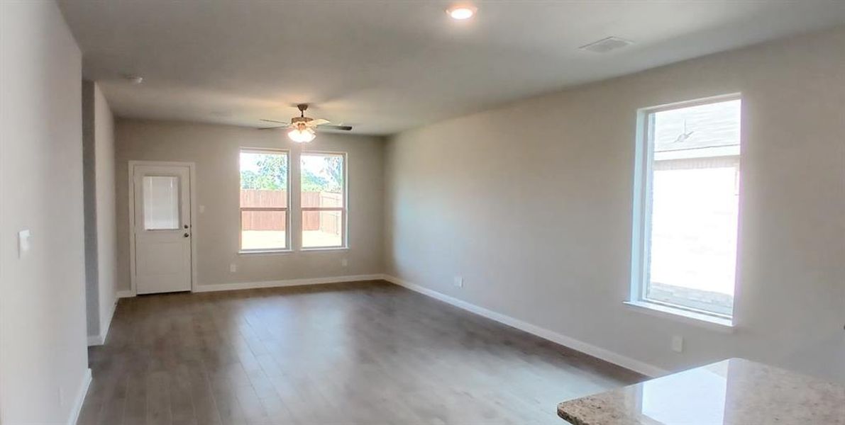 Spacious, unfurnished interior of a new home in The Canyons, Keene (Image 8).
